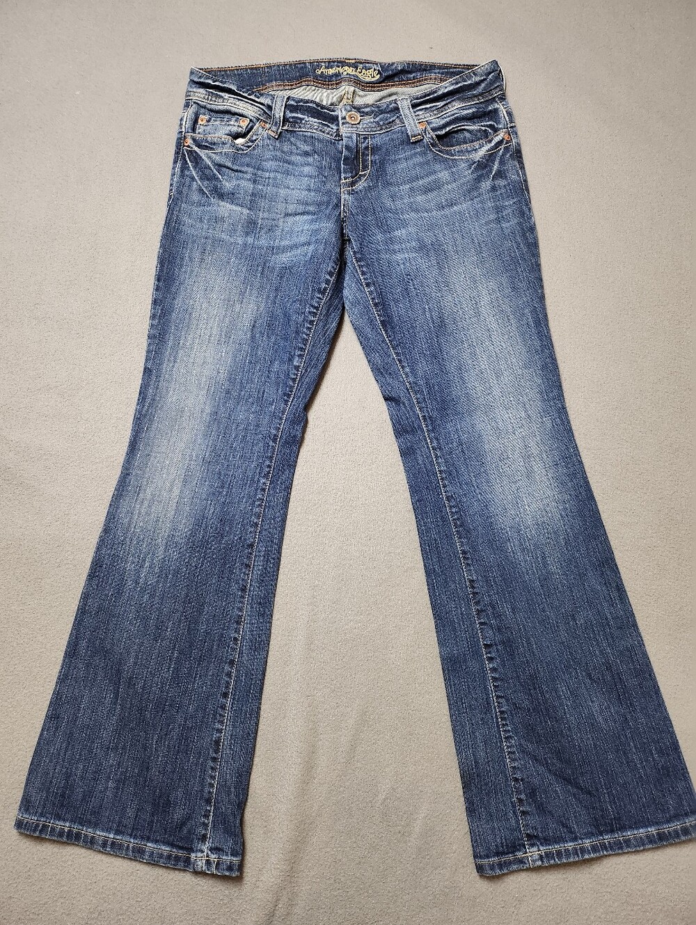 American Eagle Artist Flare Jeans Size 10 Short Medium Wash Stretch Y2K